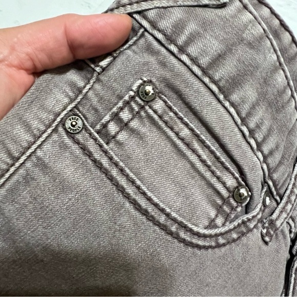 FREE PEOPLE women’s skinny ankle jeans in brown mid rise size 25 euc - Picture 10 of 16